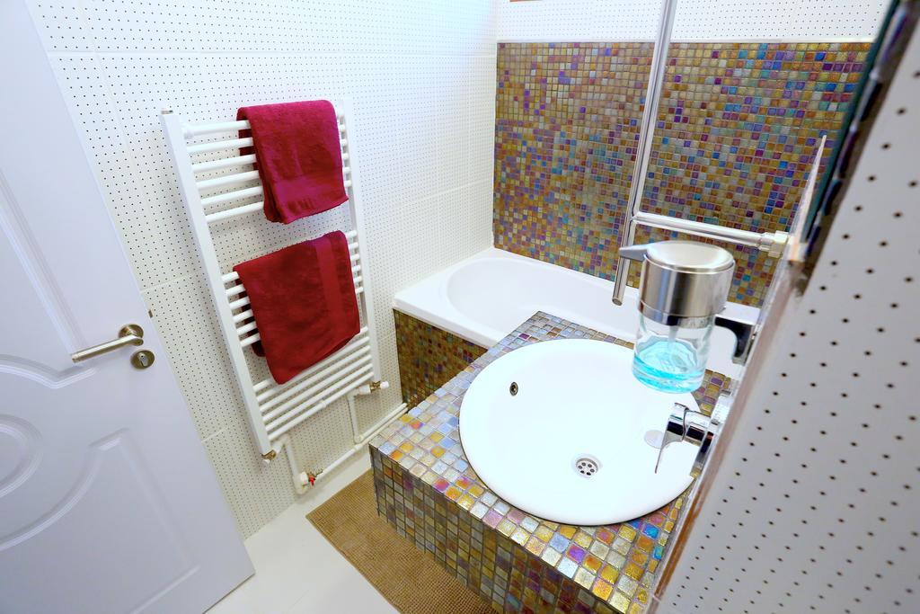Soho Apartment Near Ceronav Galaţi Quarto foto